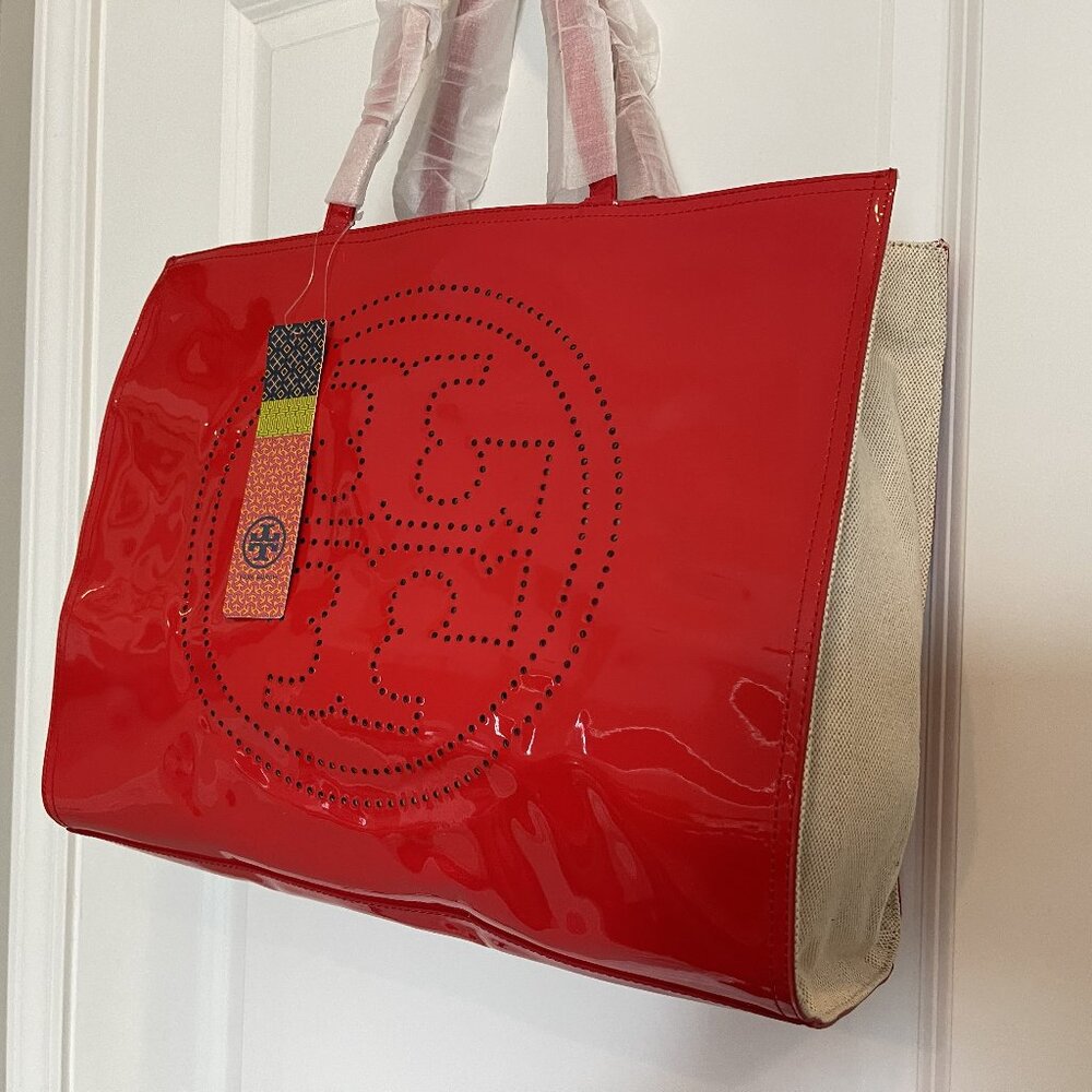 Tory Burch NWT Logo Perforated Tote in Tory Red